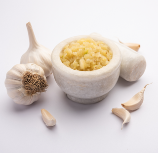 What Is Minced Garlic?